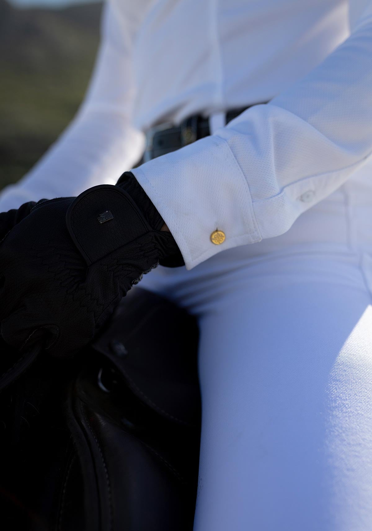 Image of Short Pleated Long Sleeve Show Shirt