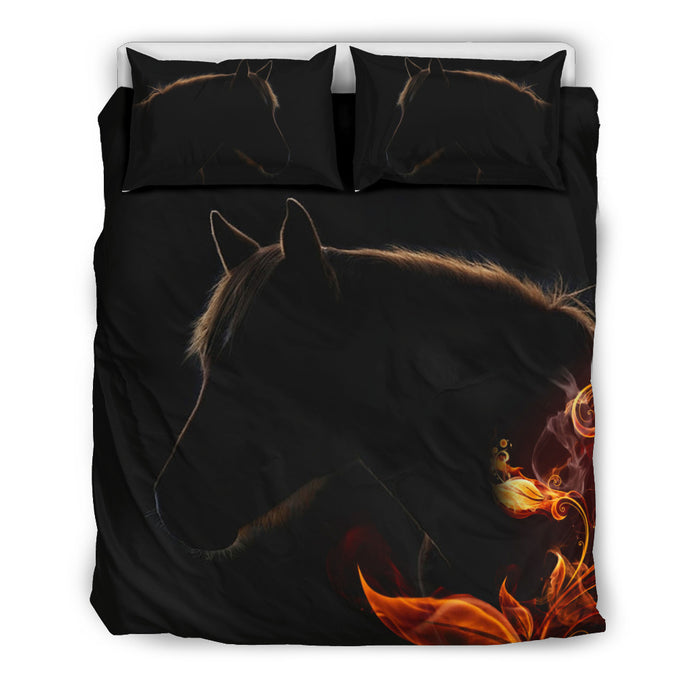 Beautiful Dark Horse Bedding Set